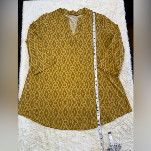 Mountain Mamas size L/XL geometric mustard colored geometric - Picture 5 of 5
